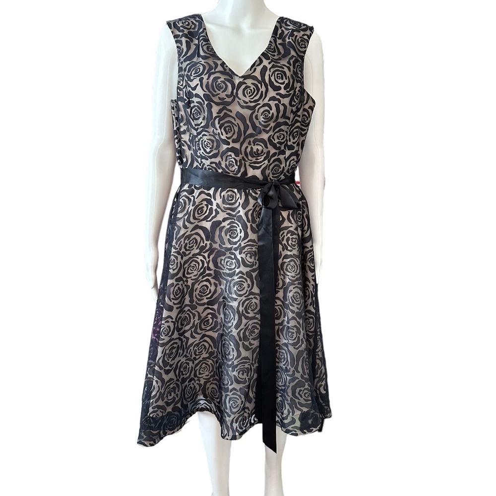 dressbarn CB Established 1962 Party Dress Black Rose Pattern/Tan Lining Sz. 14
